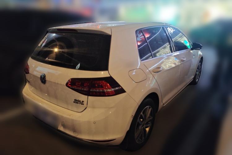 Used Volkswagen Golf 2017 230TSI Automatic Luxury Million-Vehicle Commemorative Edition Rear Right 45 Deg