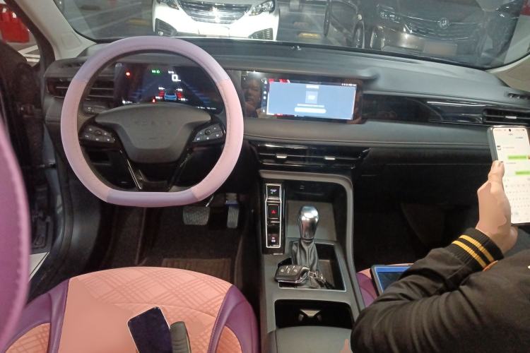 Used Roewe i5 2023 1.5L CVT Luxury Edition