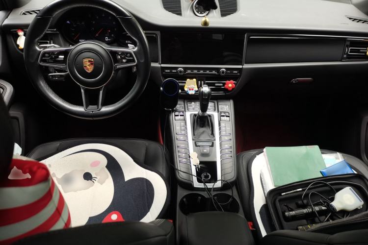 Used Porsche Macan 2020 Macan 2.0T Center Console