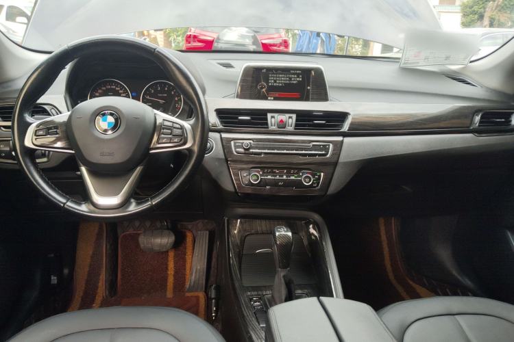 Used BMW X1 2018 sDrive20Li Leading Model
