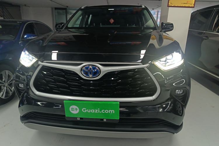 Used Toyota Highlander 2022 Dual-Engine 2.5L Four-Wheel Drive Prestige Version 7 Seats
