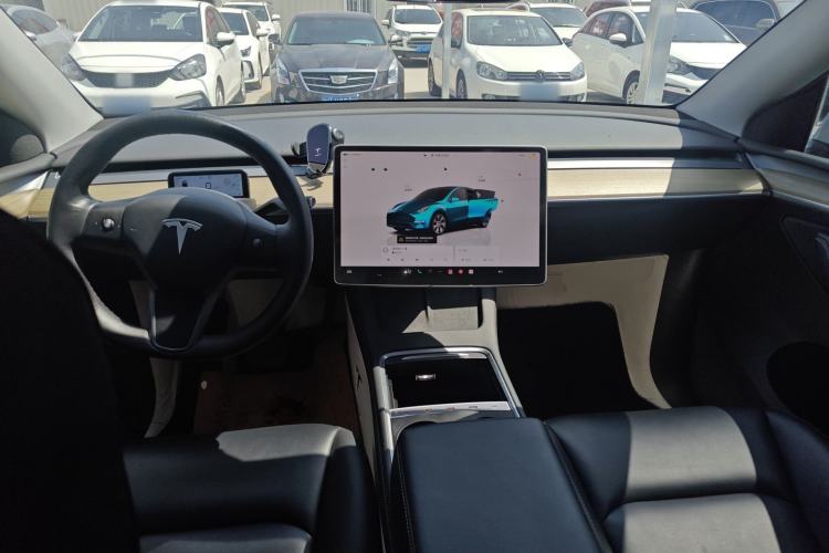 Used Tesla Model Y 2022 Revised Version Rear-Wheel Drive Center Console