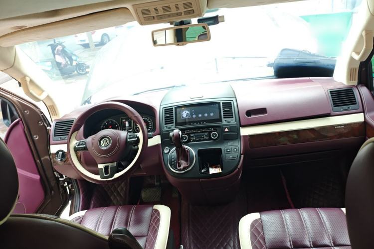 Used Volkswagen Multivan 2012 2.0 TSI Four-Wheel Drive Deluxe Edition Center Console