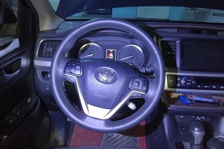 Used Toyota Highlander 2018 2.0T Four-Wheel Drive Prestige Version 7 Seats China V Emission Standard Steering Wheel