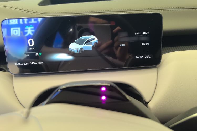 Used Nio ET5T 2025 75 kWh Touring Instrument Cluster