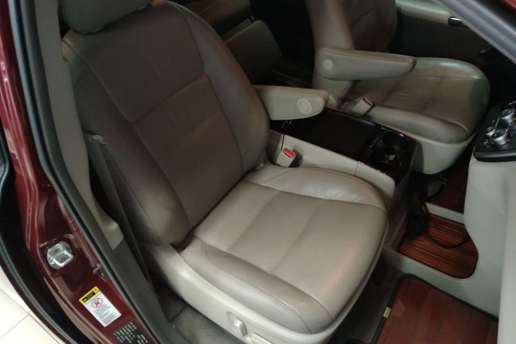 Used Toyota Sienna 2016 3.5L Two-Wheel Drive 7-Seater Parallel Import
