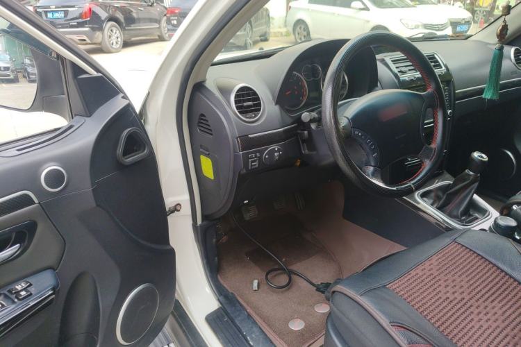 Used Haval H5 Classic 2015 2.0L Manual Two-Wheel Drive Entry-Level Trim Driver Seat