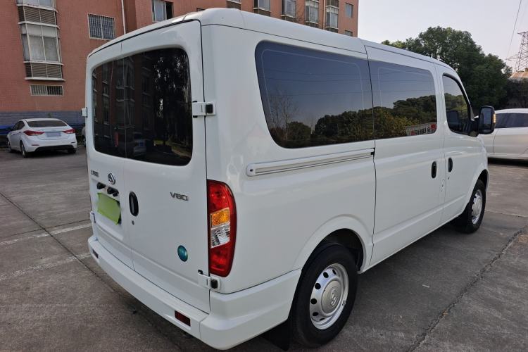 Used SAIC MAXUS Xintu V80 2024 Aotuntong Value Edition 6MT Short Wheelbase Ultra-Low Roof 127 Ps 5/6 Seats