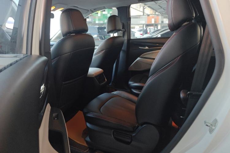 Used SAIC MAXUS G50 2022 1.5T Manual Touring A
