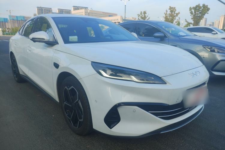 Used BYD Seal 06 New Energy 2025 DM-i Intelligent Drive 120KM Flagship Model Front Right 45 Deg