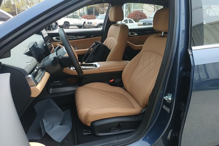 Used Geely Galaxy A7 2025 Model EM-i 150km Starship Edition Left Front Seat