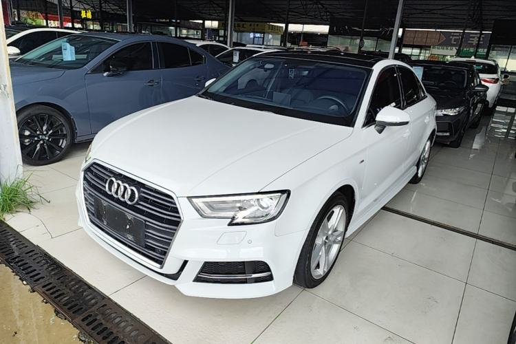 Used Audi A3 2018 30th Anniversary Edition Limousine 35 TFSI Fashion Model Guazi used car, China used car export, Used car for sale, Used cars, Cheapest cars for sale