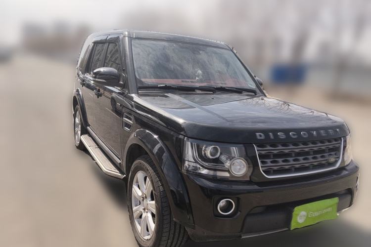 Used Land Rover Discovery 2016 3.0 SC V6 SE Front Right 45 Deg