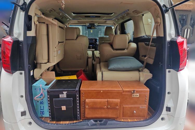 Used Toyota Alphard 2018 3.5L Prestige Edition Trunk