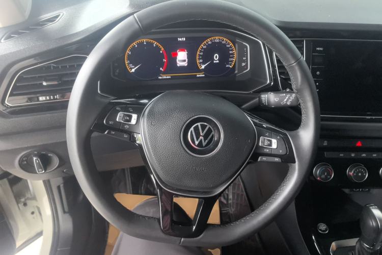 Used Volkswagen T-ROC 2021 280TSI DSG Two-Wheel Drive Comfort Connect Edition