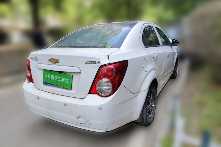 Used Chevrolet Aveo Sonic 2011 Sedan 1.4L MT SL