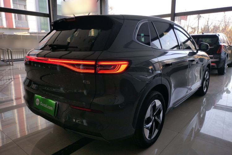 Used Geely Galaxy E5 2024 440km Launch Edition
