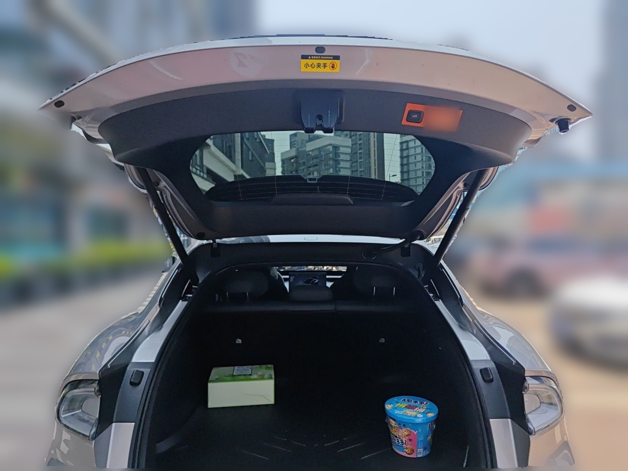 Xiaomi Auto YU7 2025 Ultra-Long Range All-Wheel Drive Pro Version — снимка 19