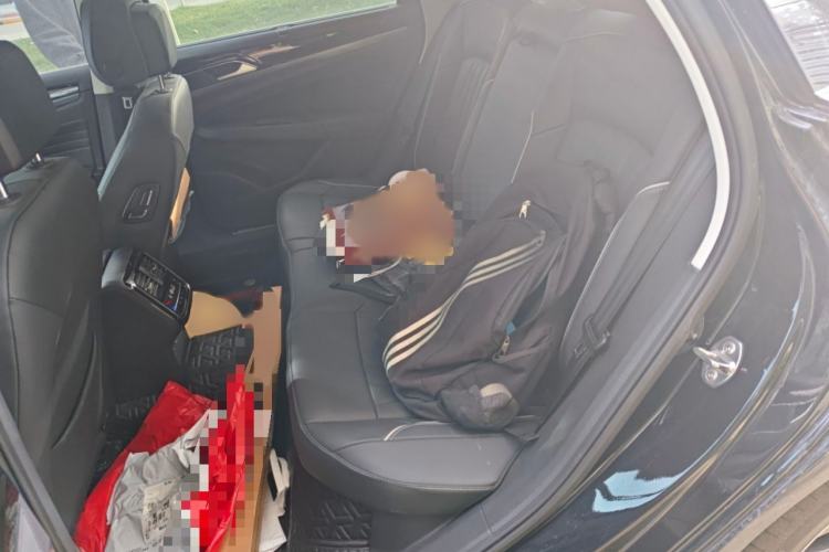 Used Volkswagen Passat 2022 330TSI Luxury Edition Interior 4