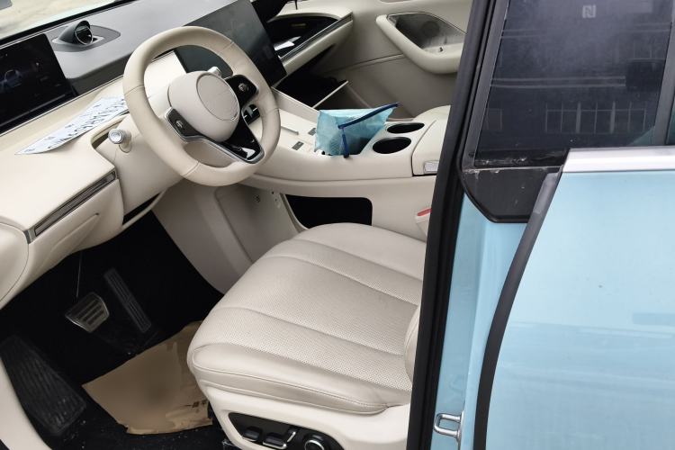 Used Hima Luxeed R7 2025 Range-Extended Version 251 km Max
