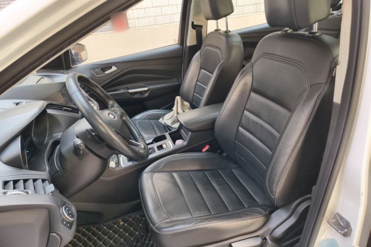 Used Ford Kuga 2017 EcoBoost 180 Two-Wheel-Drive Tiger Leap Model
