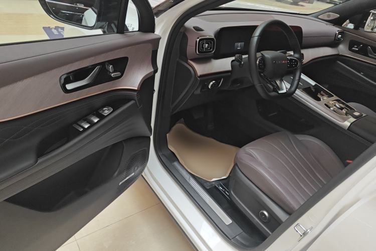 Used Chery Tiggo 9 2025 2.0T Automatic Two-Wheel Drive Luxury Edition 5 Seats