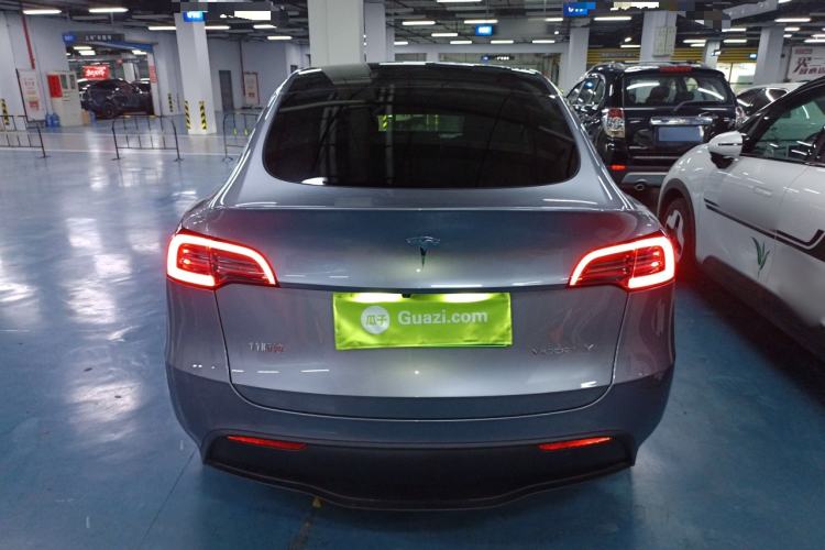 Used Tesla Model Y 2024 Long-Range All-Wheel-Drive Version