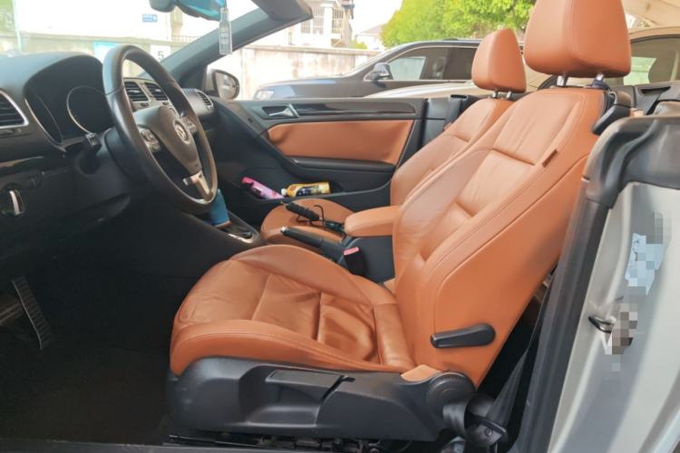 Used Volkswagen Golf 2012 1.4TSI Luxury Convertible Edition Left Front Seat