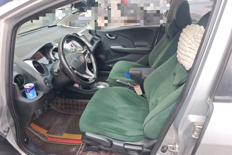 Used Honda Fit 2011 1.3L automatic comfort version
