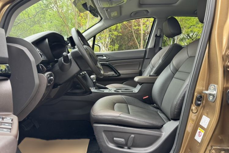 Used GAC Trumpchi GS4 2017 235T Automatic Two-Wheel Drive Luxury Smart Connectivity Version Left Front Seat