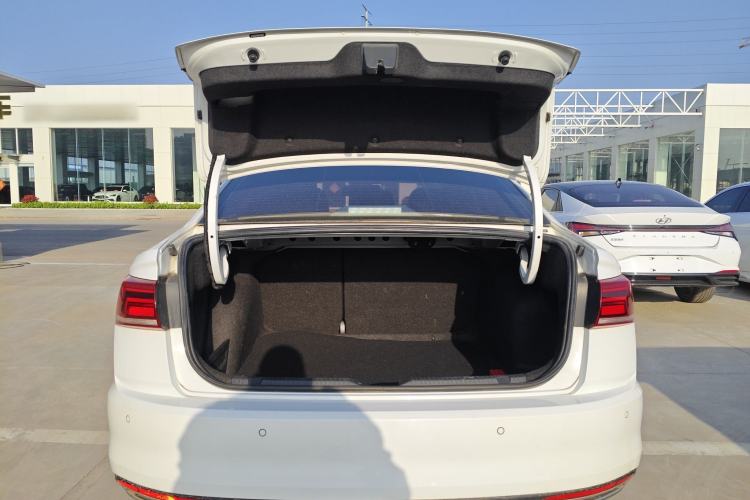 Used Volkswagen Bora 2020 1.5L Automatic Comfort Model Trunk