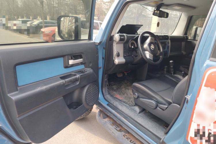 Used Toyota FJ Cruiser 2011 4.0L