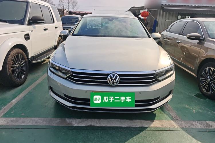 Used Volkswagen Magotan 2018 330TSI DSG Luxury Model
