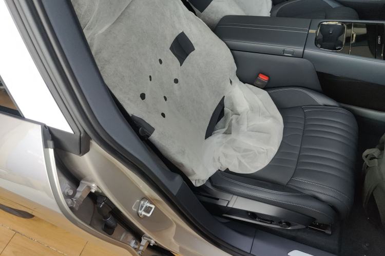 Used Lynk & Co 08 EM-P 2026 Model 230 Extra-Long-Range Ultra H7
