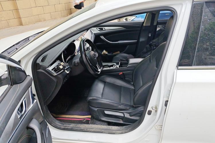 Used CHANGAN Eado 2019 High-Energy Edition 1.6L GDI Automatic Pioneer Model China VI Standard
