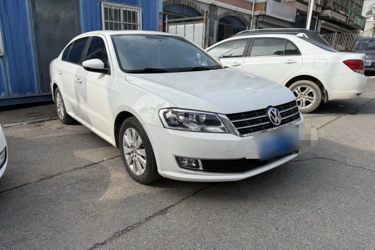 Used Volkswagen Lavida 2013 Restyled Classic 1.6L Automatic Comfort Edition Exterior 3