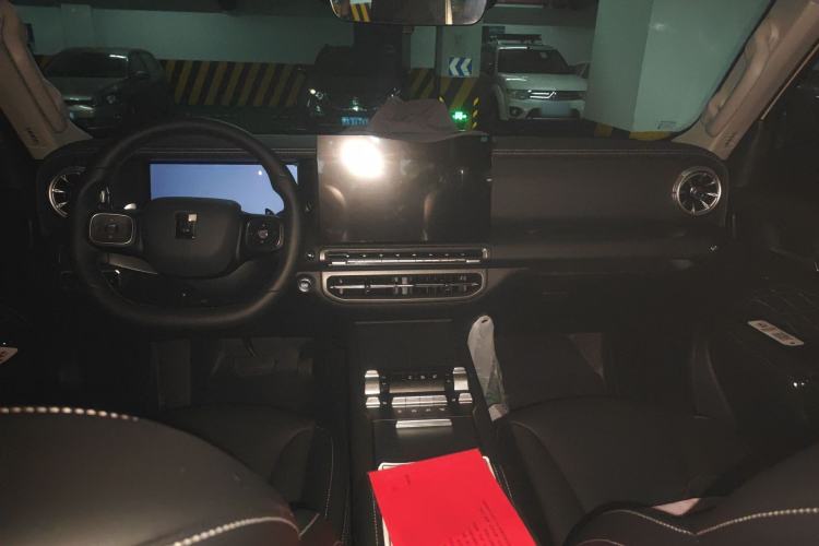 Used Tank 300 2025 2.0T Challenger
