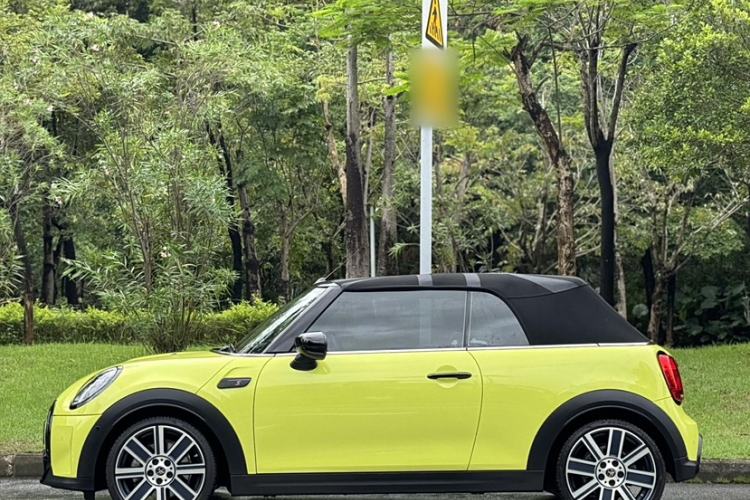 Used MINI MINI 2023 Second Facelift 2.0T COOPER S CABRIO Artist