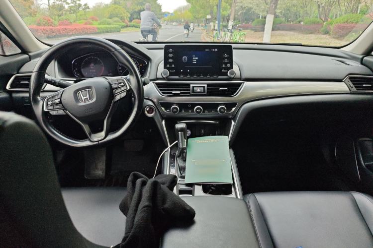 Used Honda Accord 2018 260TURBO Luxury Edition China VI Center Console