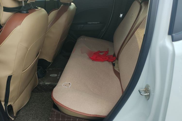 Used ORA White Cat 2022 Upgraded Model 305km Range Luxury Version Lithium-Ion Battery Left Rear Seat