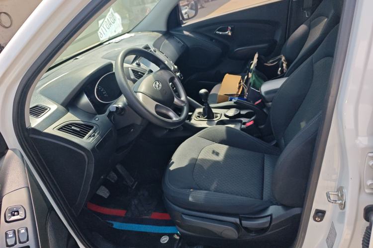 Used Hyundai ix35 2015 2.0L Manual Two-Wheel Drive Comfort Version China IV Standard Left Front Seat