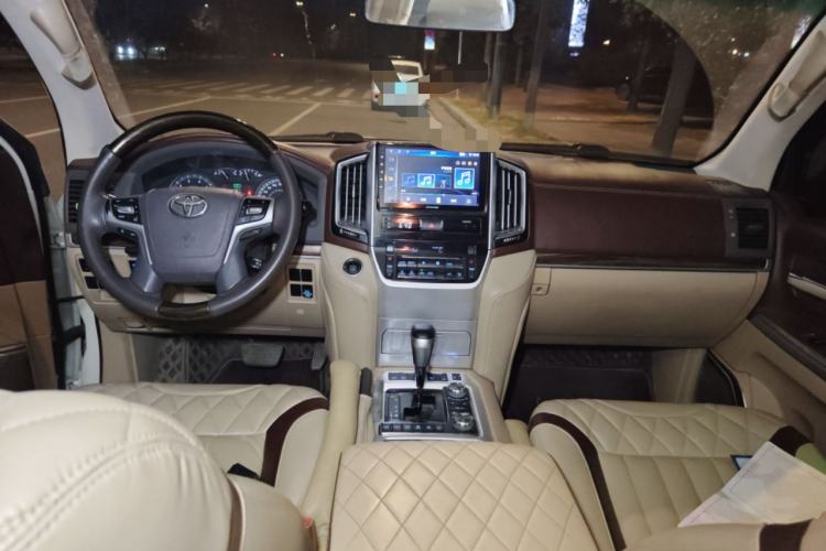 Used Toyota Land Cruiser 2014 4.0L Automatic Parallel Import Version 5 Seats

