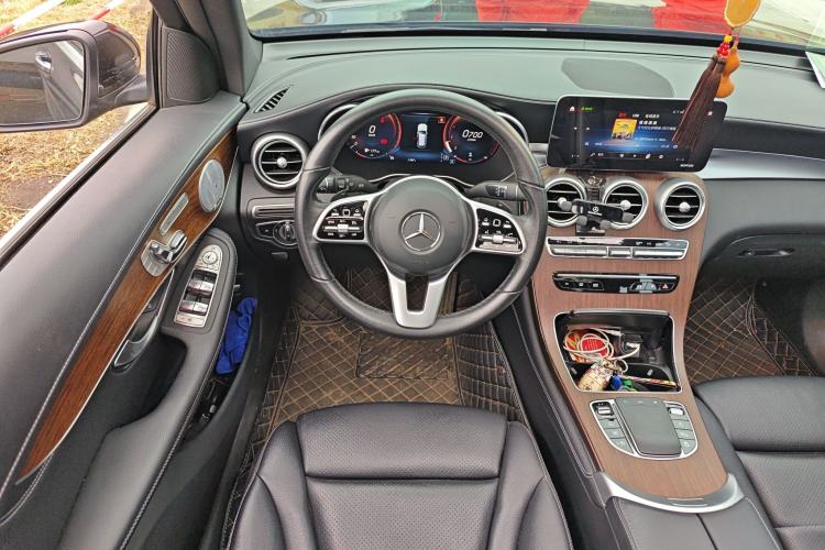 Used Mercedes-Benz GLC 2020 Facelifted GLC 300 L 4MATIC Luxury Edition
