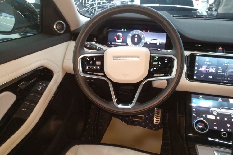 Used Land Rover Range Rover Evoque 2023 Aurora L 249 PS Luxury Edition
