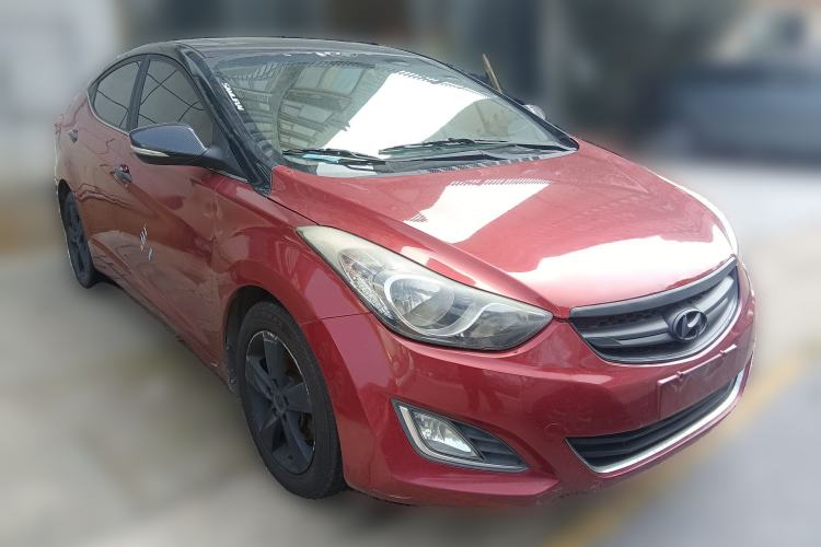 Used Hyundai Elantra (5th Generation / Langdong) 2012 1.6L Automatic Leading Model Front Right 45 Deg