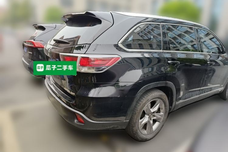 Used Toyota Highlander 2015 2.0T Four-Wheel Drive Luxury Edition 7-Seater Rear Right 45 Deg