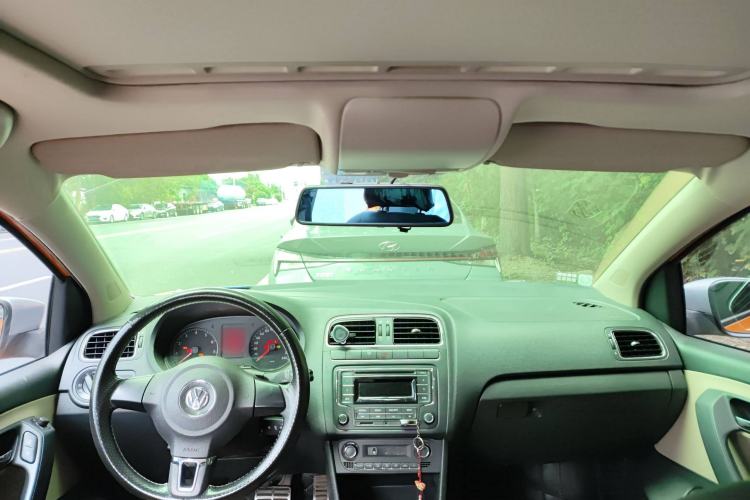 Used Volkswagen Polo 2012 1.6L Cross Polo Automatic Transmission
