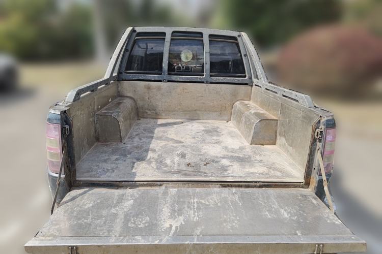 Used JMC Baodian 2013 2.8T Four-Wheel Drive Diesel Comfort Value Edition
