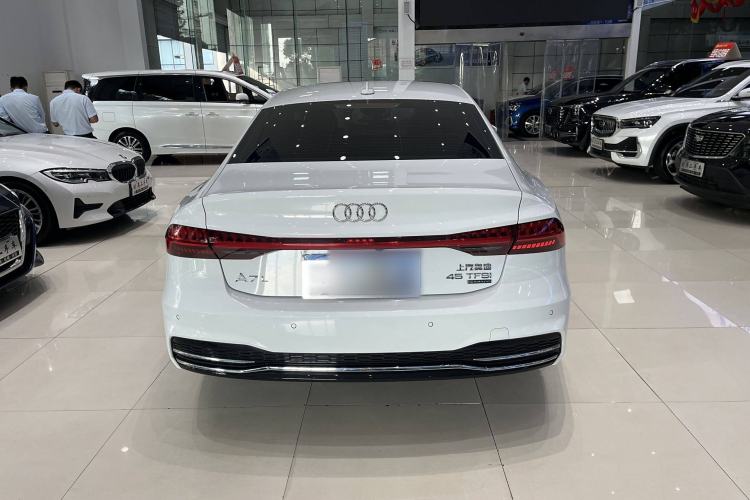 Used Audi A7L 2024 45TFSI quattro S-line Visionary Edition Flow Crystal Package
