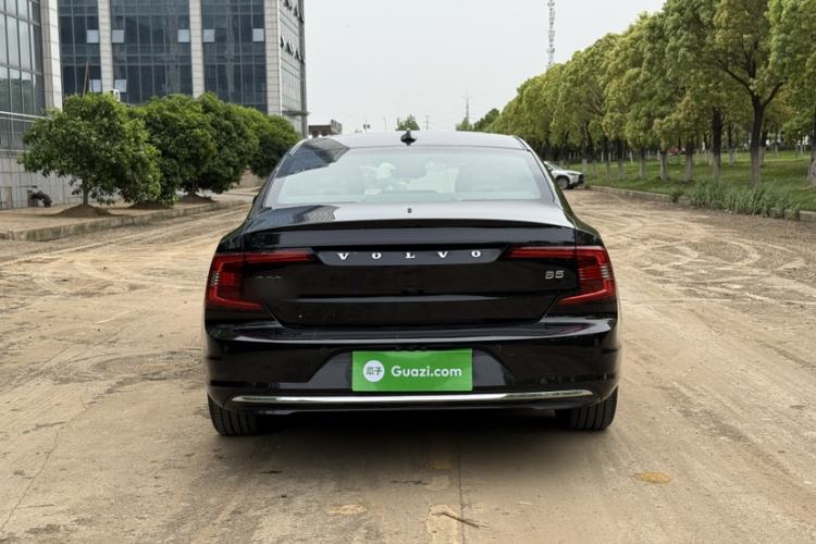 Used Volvo S90 2024 B5 Zhiyi Luxury Edition
